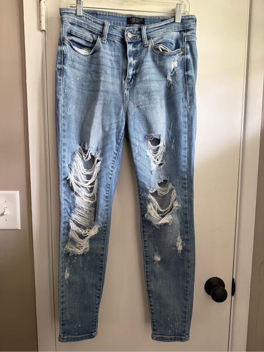 Judy Blue Light Blue Distressed Skinny Jeans, Size 9/29